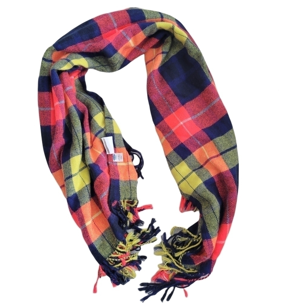 Old navy plaid scarf